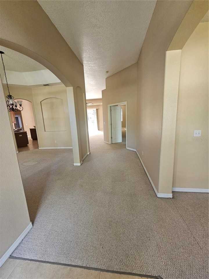 965 Dartmouth Ave - Photo 4 of 10