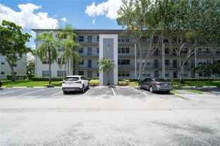 300 Sw 134th Way Apt 402e - Photo 1 of 1