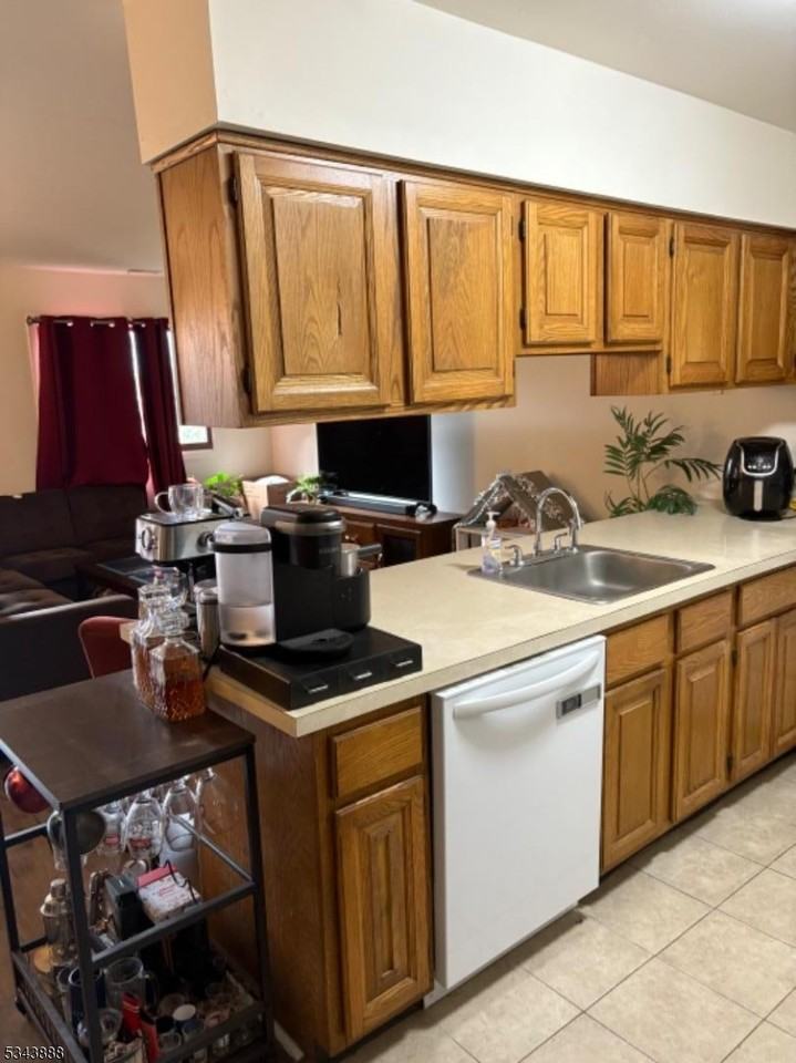 1 Gray Rock Dr Unit 5 - Photo 5 of 7