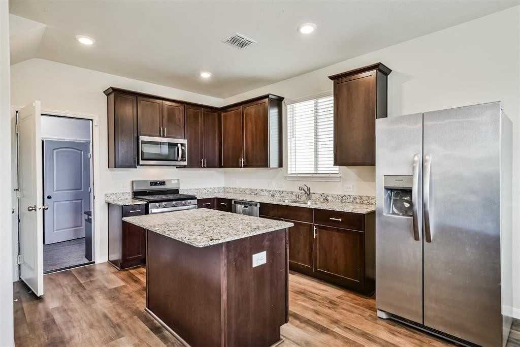 11627 Braemar Village Dr - Photo 6 of 27