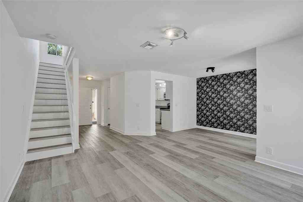 11652 Nw 19th Dr - Photo 5 of 50