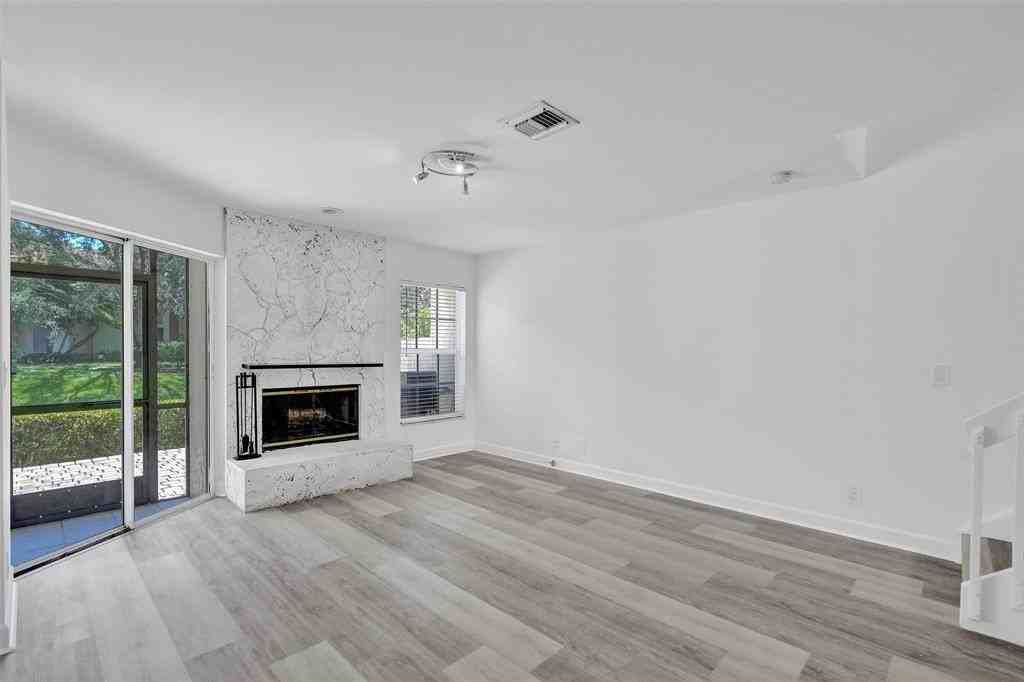 11652 Nw 19th Dr - Photo 7 of 50