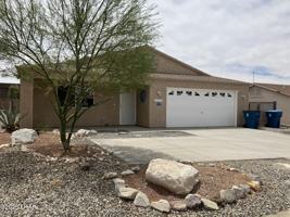 featured image of 2930 Palisades Dr