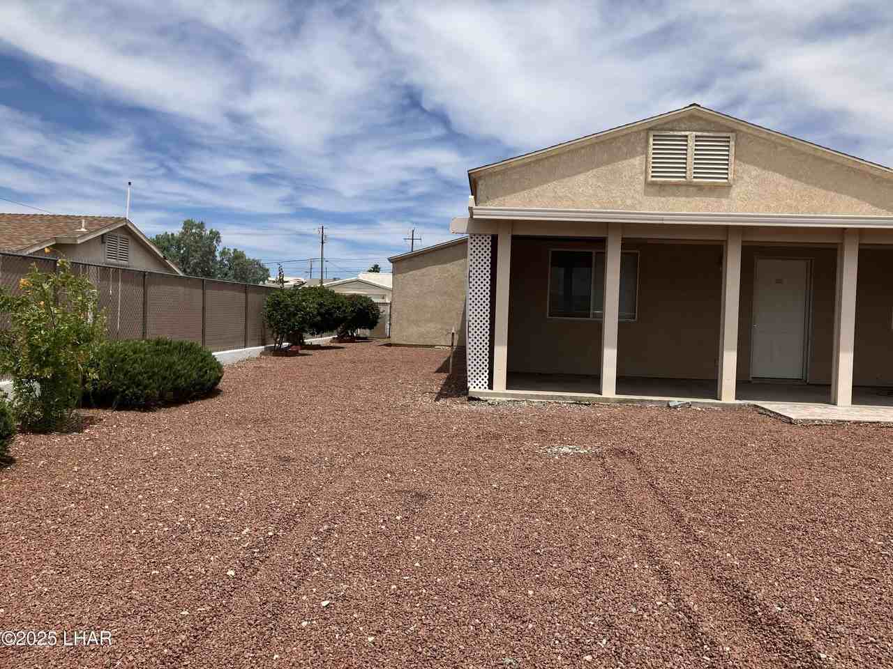 2930 Palisades Dr - Photo 4 of 6