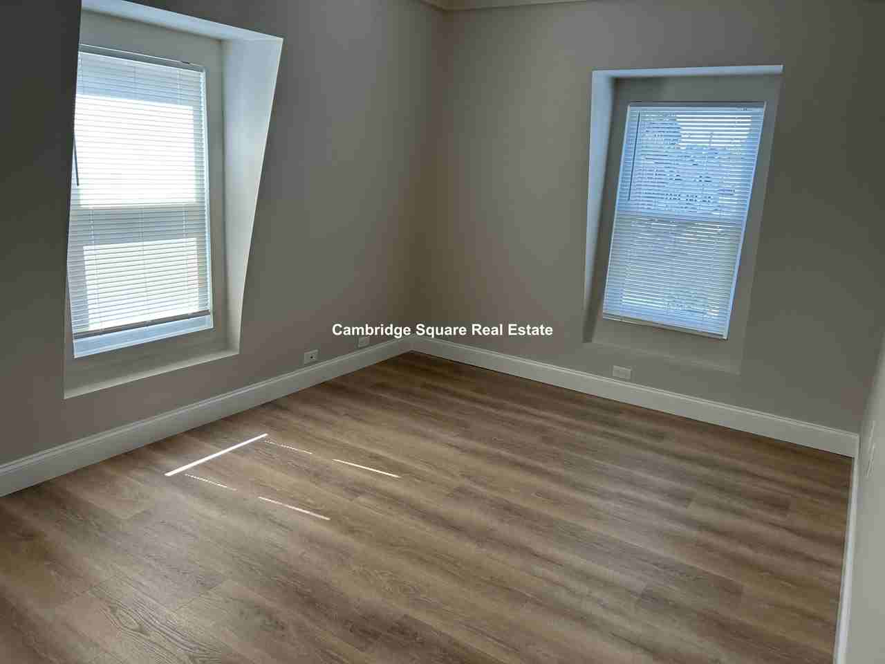 Washington St #4 - Photo 3 of 6