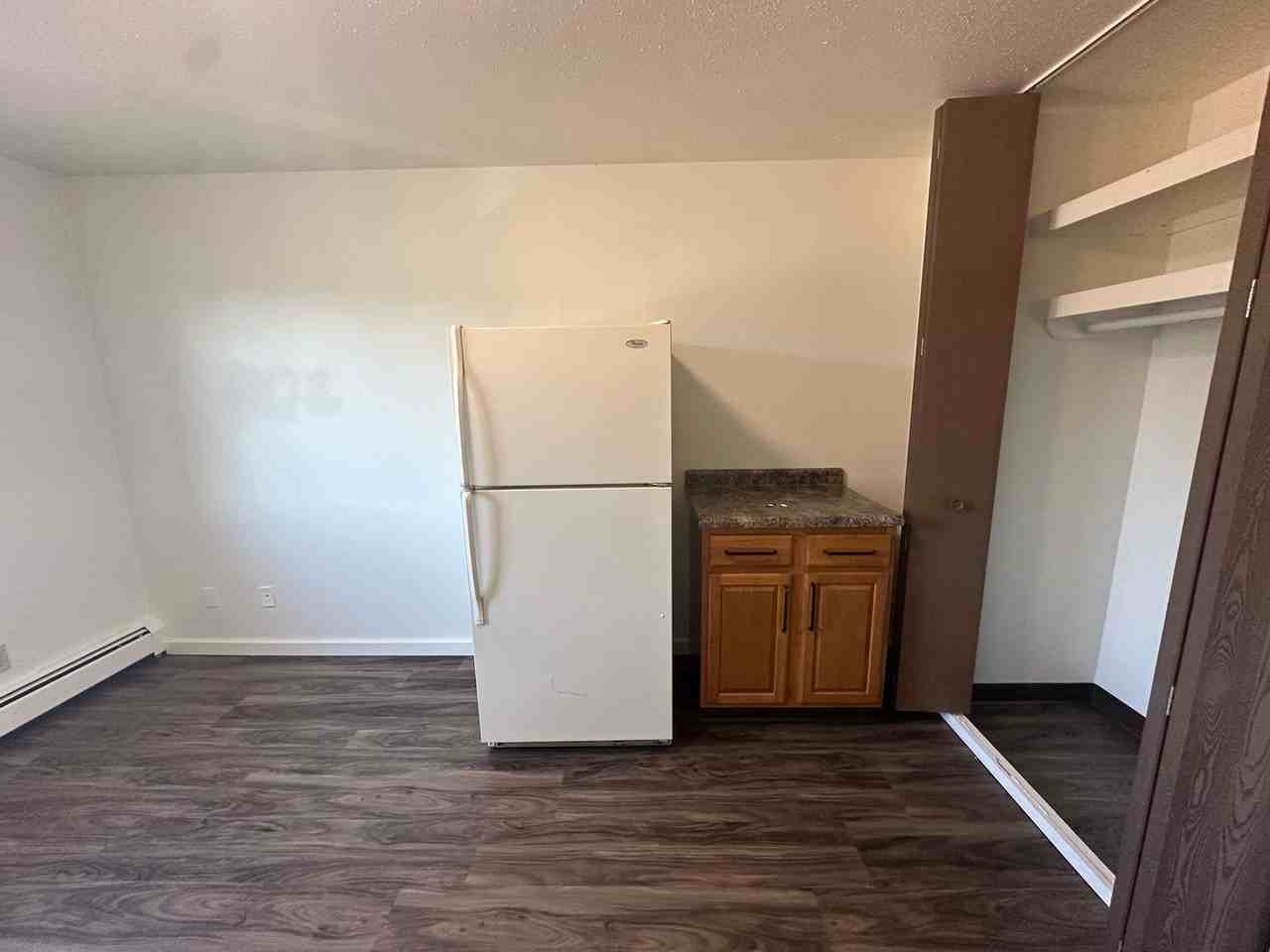 Summerset Apartments - Photo 7 of 16