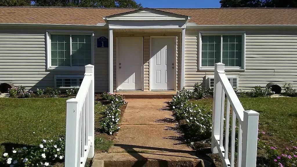 Village at Glenhaven - Photo 5 of 14