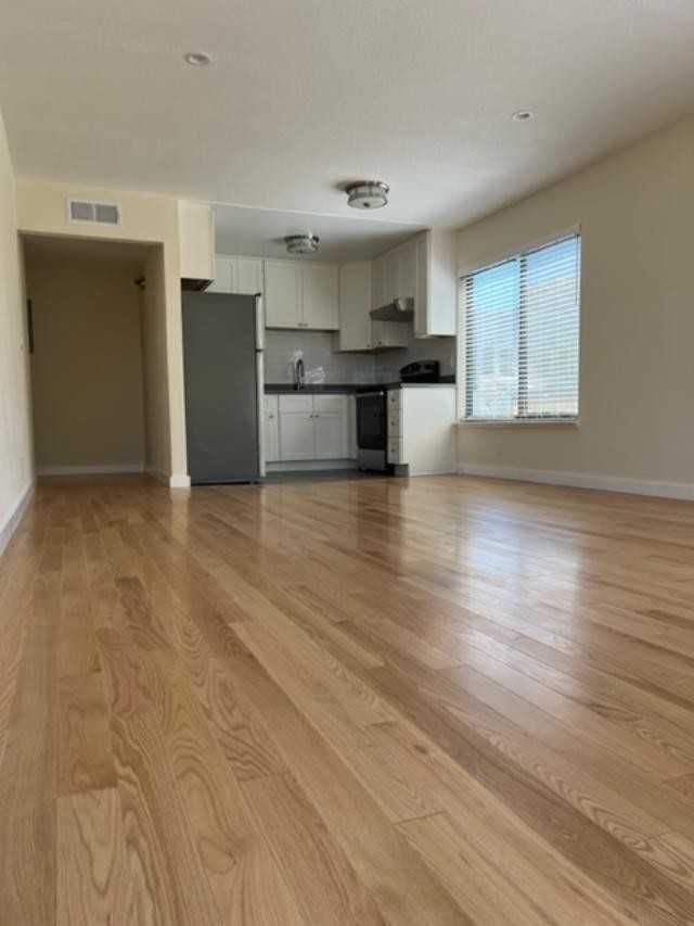 2227 Filbert Street #10 - Photo 2 of 10