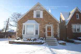 6016 N Austin Ave - Photo 1 of 1
