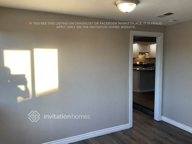 1341 W D St - Photo 4 of 22