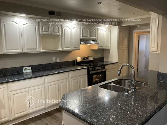 1341 W D St - Photo 7 of 22