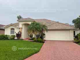 3718 72nd Ter E - Photo 1 of 1