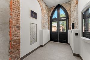 featured image of 47 Wellington St