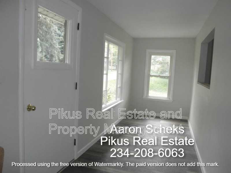 12777 Market Ave N - Photo 2 of 18
