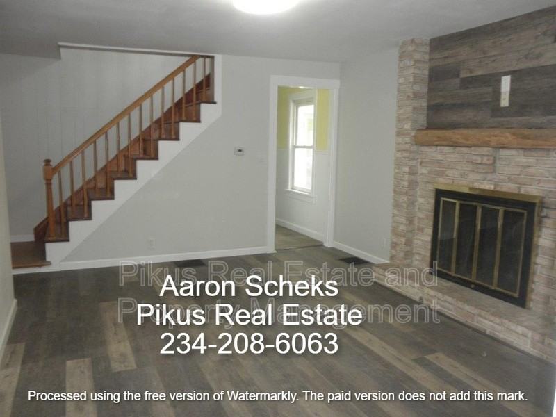12777 Market Ave N - Photo 3 of 18