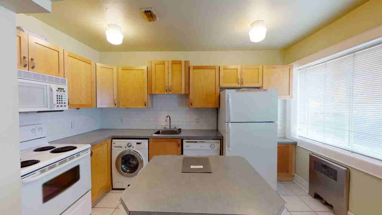 7 - 330 19 Avenue Southwest - Photo 3 of 11