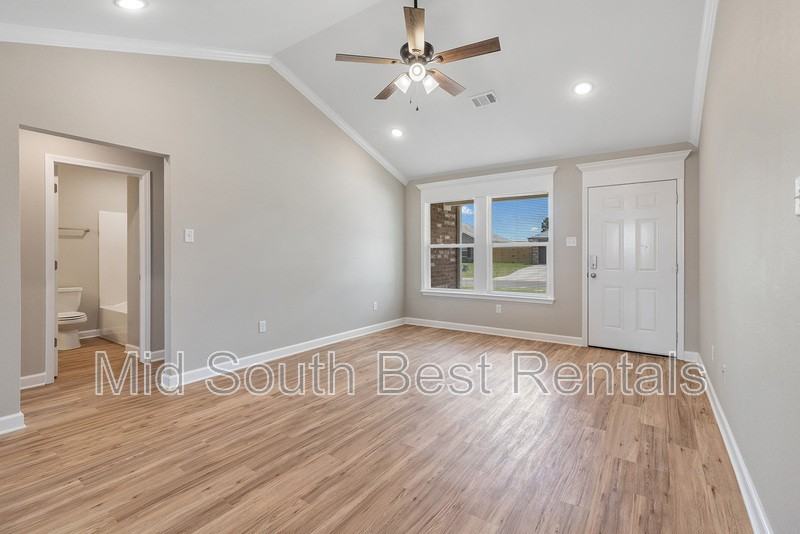 616 Timberline Road - Photo 3 of 13