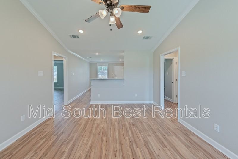 721 Timber Ridge Dr - Photo 2 of 12