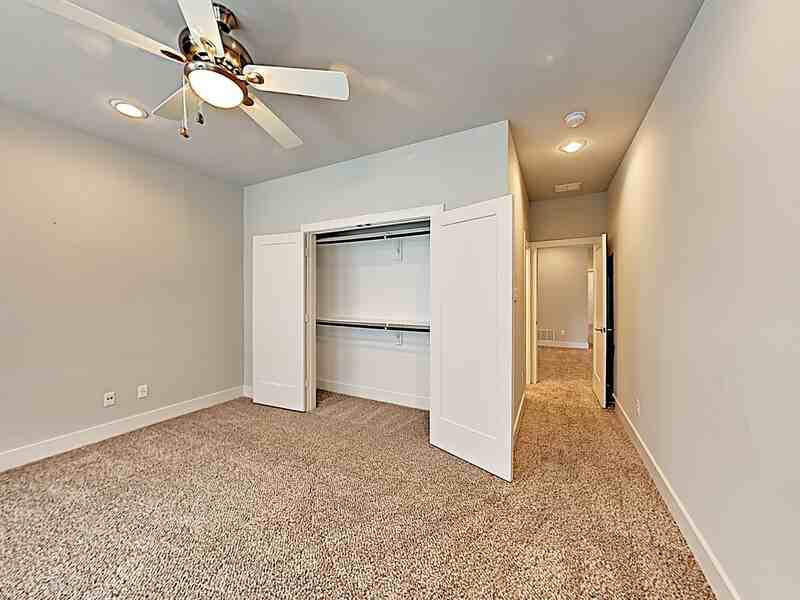 326 Wimberly St - Photo 7 of 19