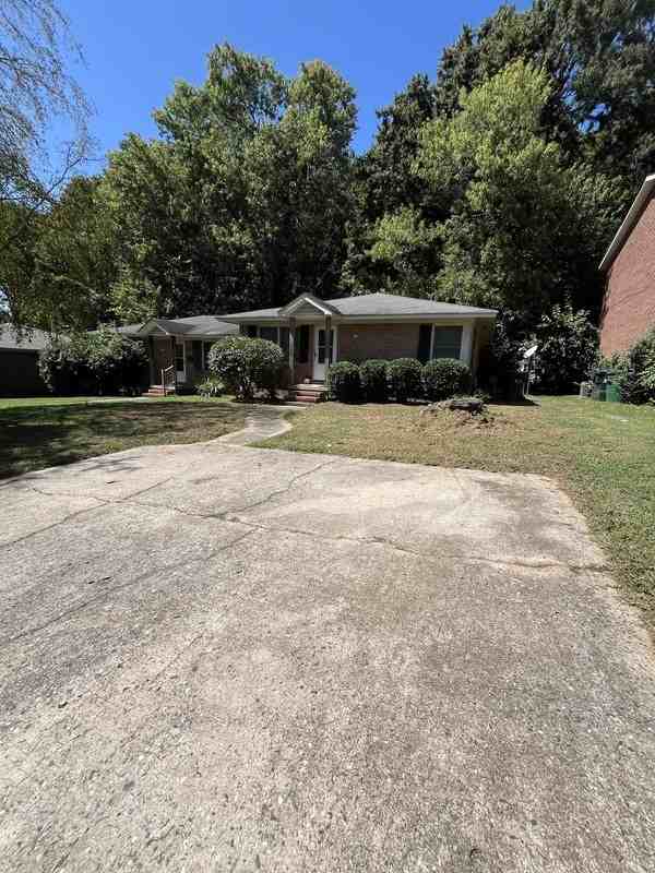 4811 Malibu Dr - Photo 2 of 11