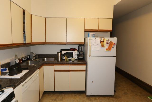 1358 West Barry Avenue #2W - Photo 3 of 20