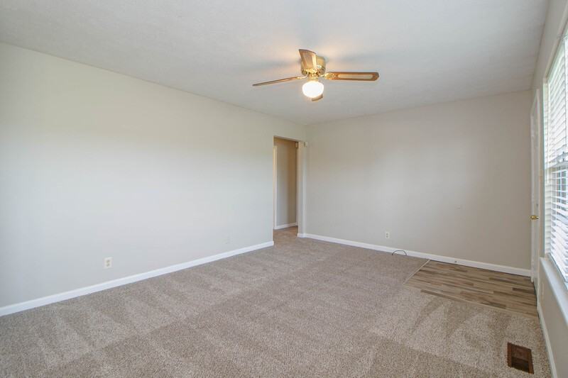 112 Grant Avenue #NA - Photo 4 of 19