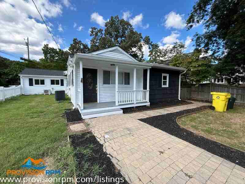 50 Baldy Ave - Photo 3 of 26