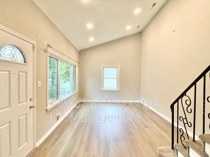 5964 Lockamy Ln - Photo 3 of 23
