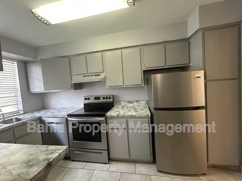 7502 Bolanos Ct - Photo 6 of 20