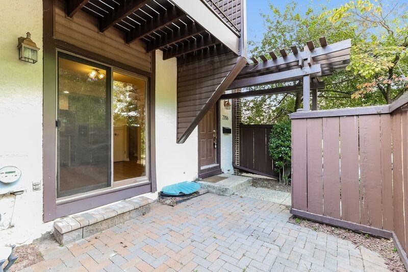 2206 Brandenburg Way - Photo 2 of 29