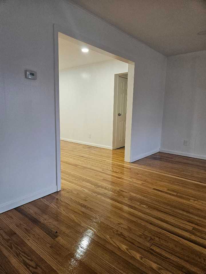 49th St & Catskill Ave - Photo 2 of 11