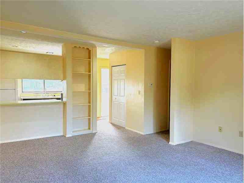 123 Orchard Dr #A - Photo 5 of 11