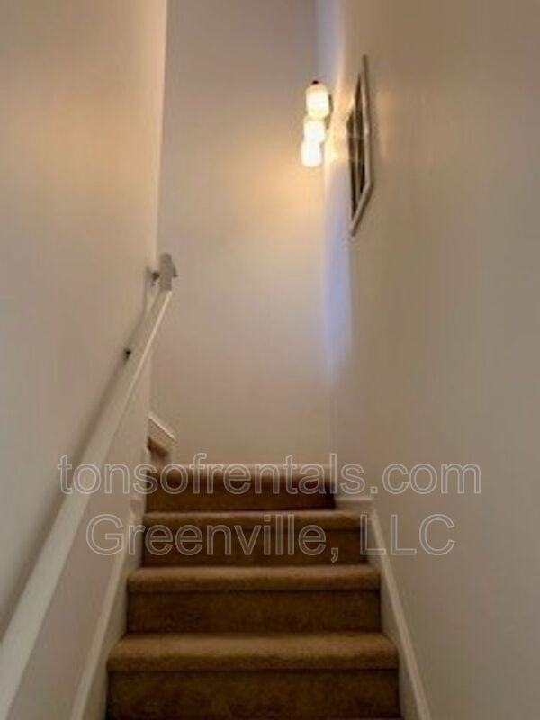 205 Silver Hawk Dr - Photo 7 of 24