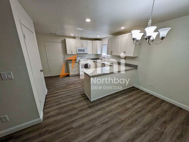 677 Cordelia Cir - Photo 3 of 14