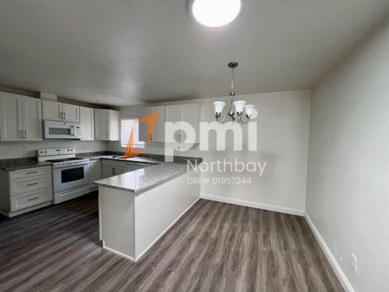 677 Cordelia Cir - Photo 6 of 14