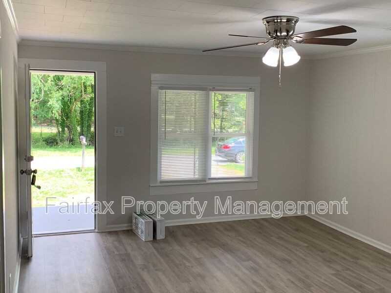 1120 Walnut Street - Photo 4 of 14