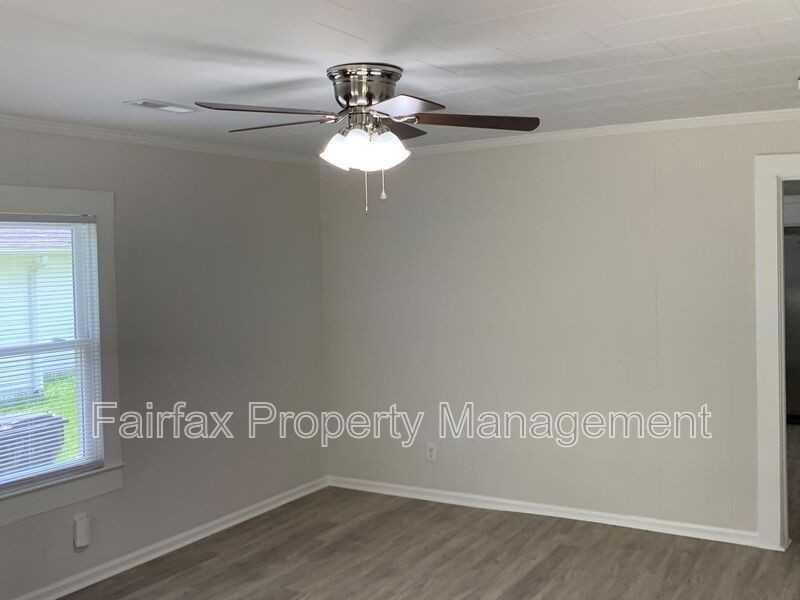 1120 Walnut Street - Photo 5 of 14