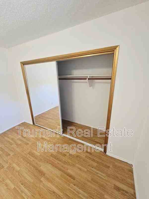 332 Cornell Dr #E - Photo 4 of 20