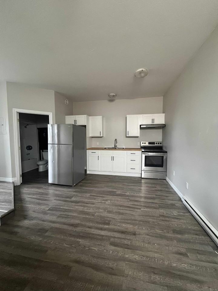 1 00-1 Steadman St #100-1 - Photo 2 of 5