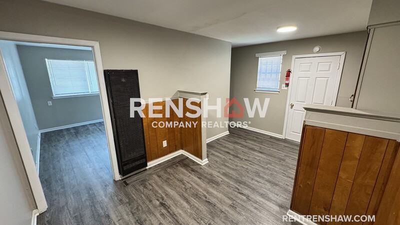 1072 S Willett St - Photo 5 of 14