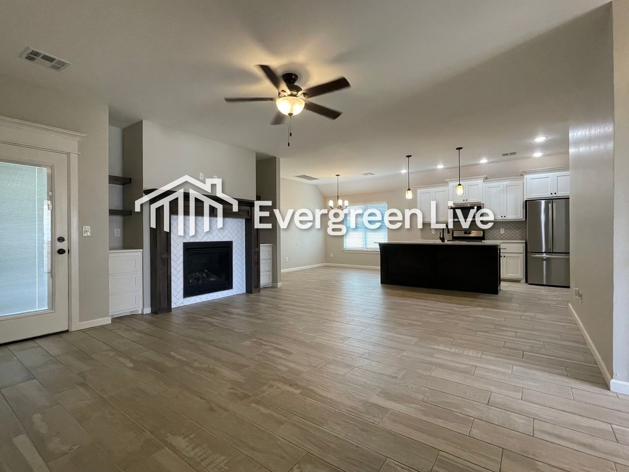 4012 Idylbreeze Dr - Photo 3 of 24