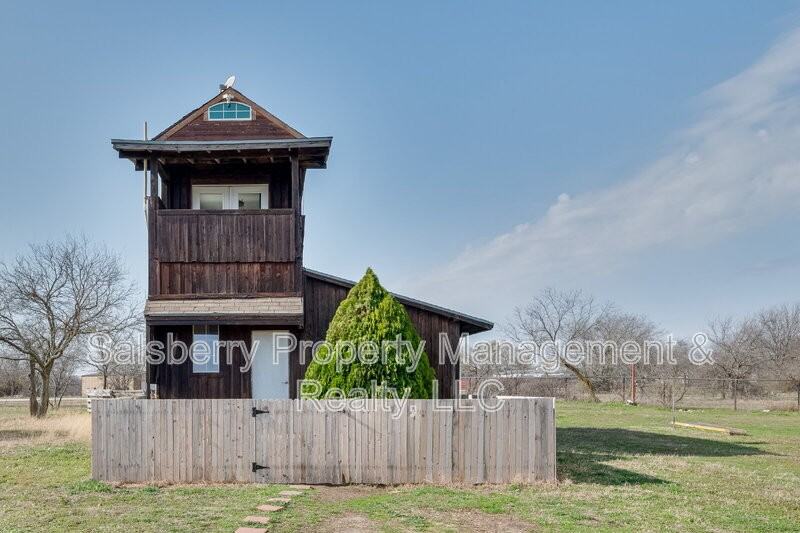 7584 Ben Day Murrin Rd #2 - Photo 2 of 18