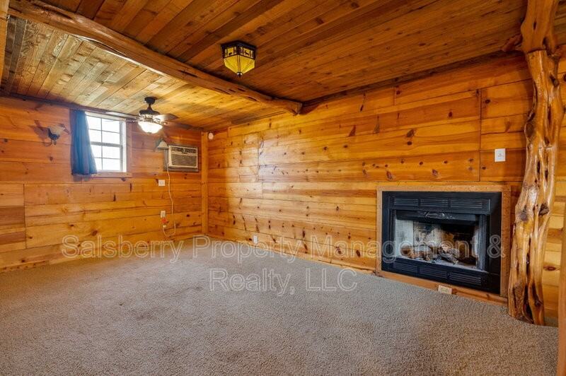 7584 Ben Day Murrin Rd #2 - Photo 4 of 18