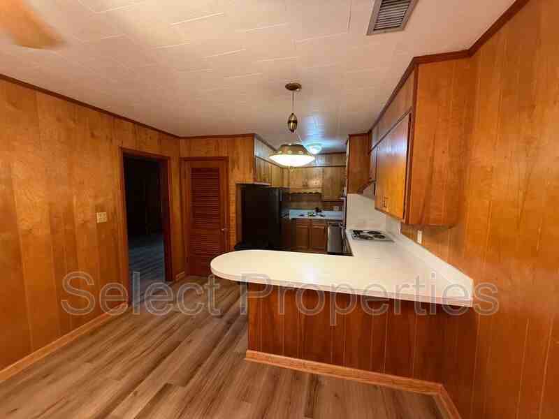 1600 W Nettleton Ave - Photo 3 of 16