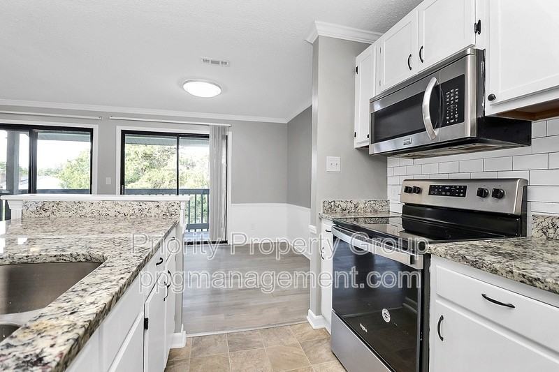 10971 Harrowfield Rd - Photo 4 of 23
