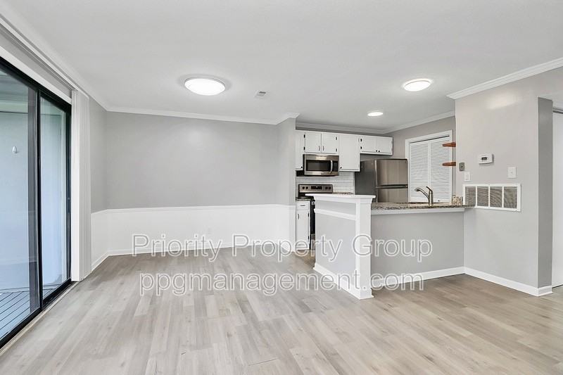 10971 Harrowfield Rd - Photo 7 of 23