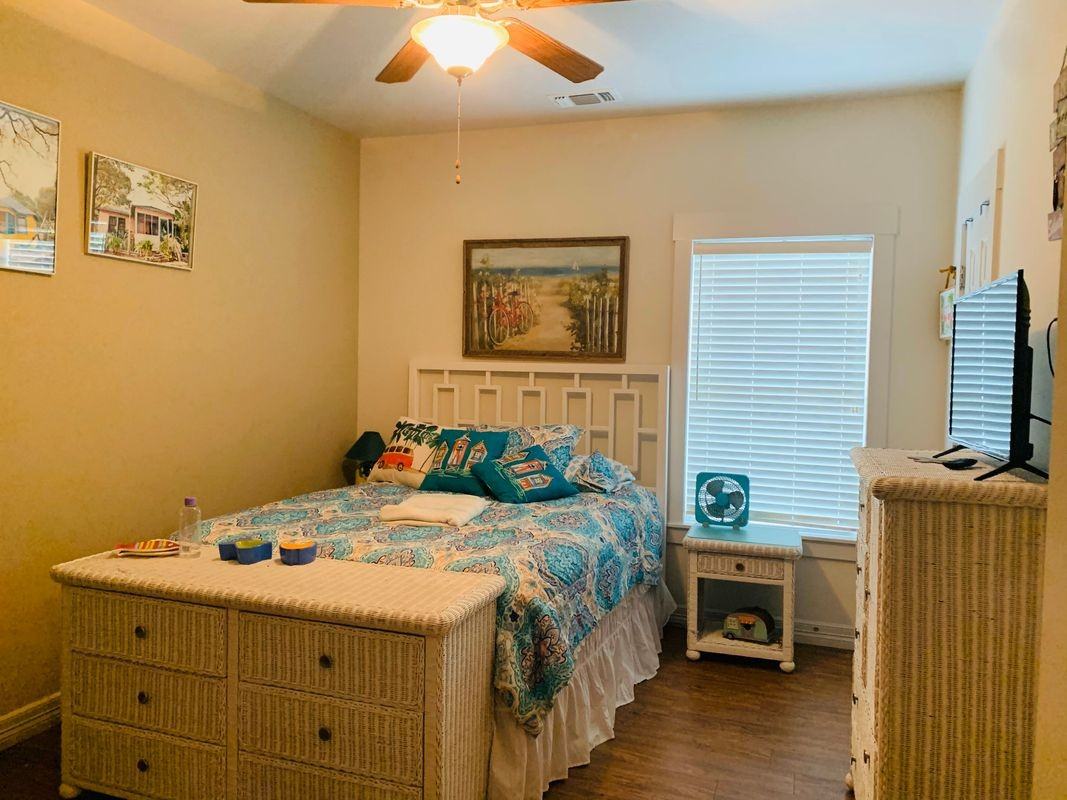 204 Sailhouse Way - Photo 3 of 19