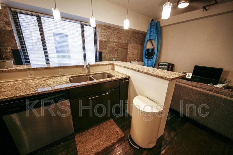 101 S 15th St #308 - Photo 2 of 10