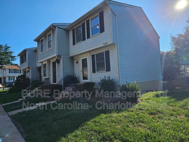 9445 Lexington Cir #D - Photo 4 of 29
