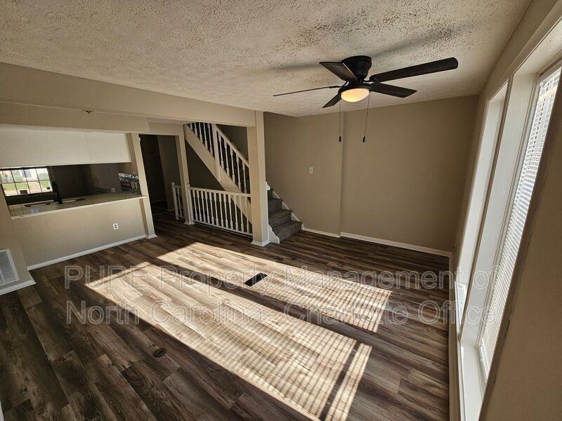 9445 Lexington Cir #D - Photo 4 of 25